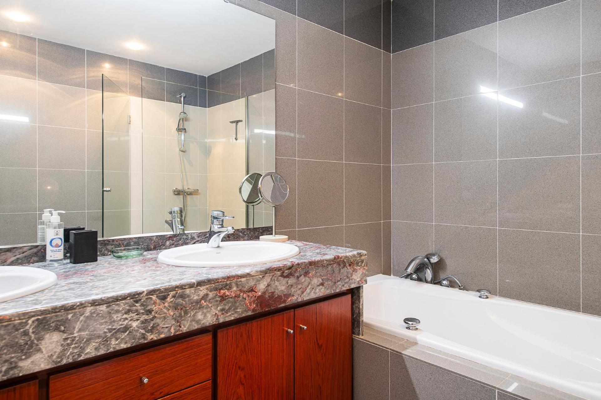 Sleep & Stay Luxury Top Floor Apt With Terrace Gerona Exterior foto